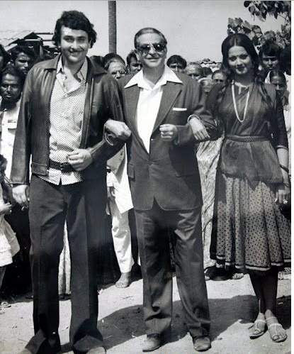Randhir Kapoor, Raj Kapoor and Rekha (1970)