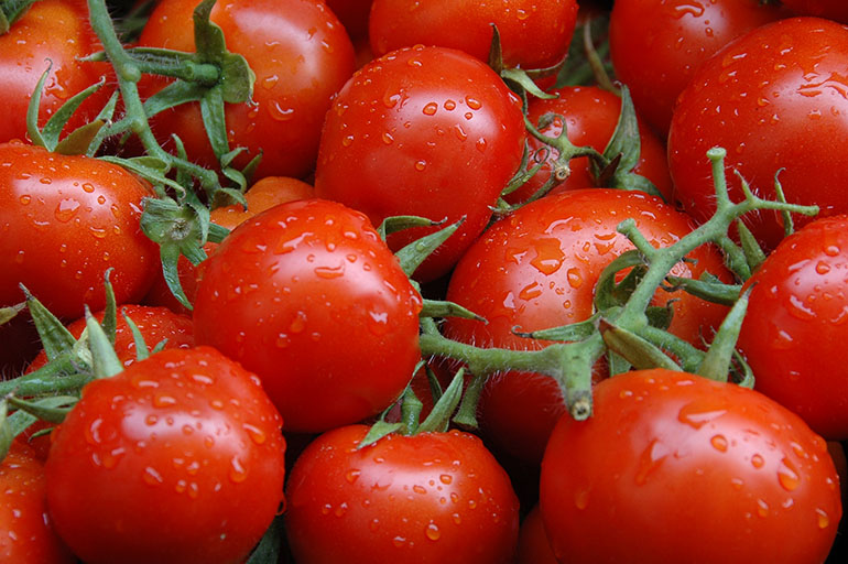 Tomatoes: Acid Reflux? Here Are 10 Foods You Should Avoid